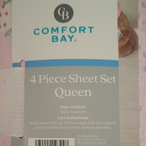 Comfort Bay Pink Strawberry Queen Bedding Set - Picture 2 of 4